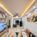 em chính chủ cần bán căn 67m view hồ toà hh3 linh đàm