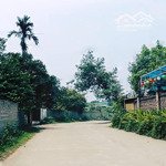 dt 233m2 / 50m2 thổ cư. hai mặt đường. khu sầm uất. giá tốt chỉ 1,8 tỷ.