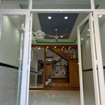 vợ chồng em bán lại căn nhà ở bình chánh để chuyển về quê sinh sống