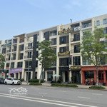 chính chủ cần bán gấp căn shophouse kinh doanh tốt tại starlake tây hồ tây