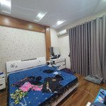trung tâm đống đa, 39m, 6 tầng, 20m ra ô tô. nhỉnh 9 tỷ