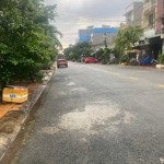bán nhà 108m2 mặt tiền kinh doanh, ngay đại lộ 3. cách trường cao đẳng vài bước chân. nhỉnh 9 tỷ