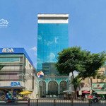 building mt ngay trần hưng đạo, giáp q1, có bề ngang cực tốt, hđ thuê cao.