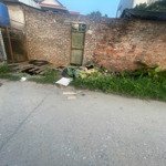 mới cứng 60m . mt.5m = hậu tại chúc đồng thụy hương cách chợ trung tâm thị trấn chúc sơn khoảng hơn