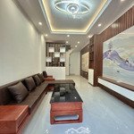 fun nội thất 6 tầng víp thượng thanh long biên 5 m ra ô tô