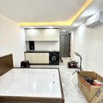 căn hộ mới 100% full nội thất, có thang máy nguyễn hữu cảnh ngay the manor