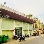cho thuê mt trần quang diêu p14 quận 3 12*20m 2 lầu giá 120tr/tháng - vị trí rất đẹp