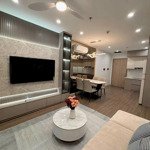 chính chủ cần bán gấp căn hộ 2 pn 60m2 full nội thất sẵn hđ thuê 5,2 tỷ vinhomes greenbay