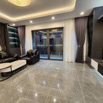nhà ngọc khánh 50m2*4t, mt 6.5m, 2 thoáng, 30m ra phố, ngõ rộng 2m, nhà dân xây, giá đầu tư 9.7 tỷ