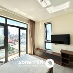 căn hộ dịch vụ cao cấp full nt ngay vòng xoay cây gõ - thang máy - bảo vệ 24/7