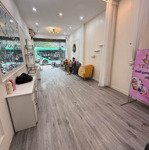 cho thuê nhà mặt phố ngõ huế, gần vincom bà triệu, dt 70m x 3.5 tầng, mt 4.5m, kd mọi mô hình