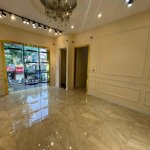 cho thuê nhà mp phố huế: 50m2 x 4 tầng, mt: 6m, thông sàn, có điều hòa, nguyên căn. lh: 0974557067