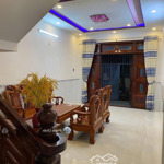 nhà đẹp 2 tầng kiên cố mới đẹp - 82m2- gần biển - chỉ 4.3 tỷ