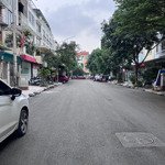 hiếm có!đất phân lô oto đỗ tránh chạy vòng quanh, gần aeon hđ,đg lê quang đạo, cv thiên vân học