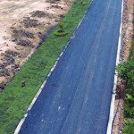 đất mặt tiền đường nhựa ngay trung tâm dầu tiếng bình dương.