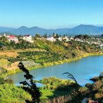 cần bán gấp đất 2.000m2 p11 đà lạt view hồ, săn mây đồi chè cầu đất, ngay vườn hoa châu âu siêu đẹp