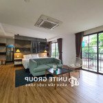 cho thuê căn hộ ban công nội thất cao cấp ngay trung tâm quận 10