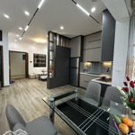 chung cư mặt phố - hai bà trưng - dt 70m2 - 2 ban công - 2 ngủ - giá 4,3 tỷ