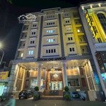 siêu dự án tt thương mại mặt tiền lê thị hồng gấm, quận 1 -dt: 12m x 18m - 5 tầng btct. giá: 180 tỷ