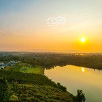1 lô đất hồ duy nhất giá tốt, ngay sát trung tâm. với tầm view & cảnh quang đẹp đến nao lòng người