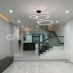nhà 5x20 4 tầng mới đẹp mt kdc phú lợi