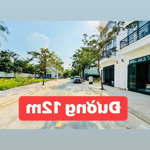 nhà phố 3 lầu rất đẹp, khu dân cư vip đồng bộ, đường 12m. nhà rộng gia đình ở thoải mái!