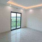 bán nhà riêng xây 3 tầng diện tích 50 m2 cách đại lộ thăng long 2km