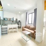 phòng ngủ tách bếp cao cấp ban công rộng rãi ngay trung tâm q8