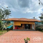 nhà nghỉ dưỡng sân vườn 750m2 trung tâm tp.bảo lộc - thiết kế hiện đại