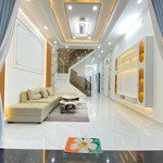 nhà mới 2 tầng 110m nở hậu phòng ngủ dưới trệt full đồ nhỉnh 05 đồng