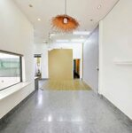 Bán nhà đường ngang cổng trường đại học giá dưới 3 tỷ