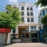 (hot) bán khách sạn (12x25m) mặt tiền khu sân bay - cực hiếm nhà bán