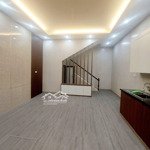 bán nhà hồng hà hoàn kiếm 37m2 x 4 tầng gần phố 5. x tỷ