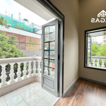 cho thuê căn hộ xịn ban công thoáng, không gian sống xanh, đầy đủ nội thất, gần vòng xoay dân chủ