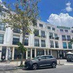 cho thuê tầng trệt shophouse vincom xuân khánh hướng view sông giá 20 triệu