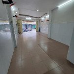 góc 3/2 nguyễn chí thanh q11 6x12m 1l trống suốt