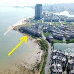 bán nhà mặt biển. view vịnh hạ long 150m2 tây nam