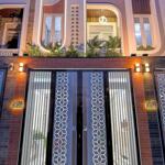 Nhà lầu mới Full nội thất đậu ô tô trong nhà, gần đại học Cần Thơ