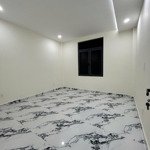 bán nhà mới, hxh trệt 3 lầu đường huỳnh văn bánh
