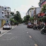 mặt đường đào nhuận .vị trí siêu đẹp ..kinh doanh buôn bán j cũng dc + diện tích 90m ngang 4m5