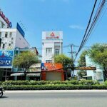 Cho thuê nhà mặt tiền 30/4 1 trệt 2 lầu giá thuê 40 triệu