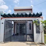 chính chủ cần bán 1 trệt 1 lầu chỉ 2 tỷ 250tr / ngay tt đức hòa , long an