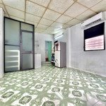 phòng cho thuê 3.2tr studio bancol , 3 cửa sổ kế bên chung cư the pegasuit đầy đủ tiện ích