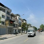 cần bán gấp nhà phân lô đường nguyễn khoái 110m2, giá chào 13.4 tỷ