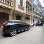 siêu phẩm - siêu hiếm - nhà đẹp ở luôn - tặng full nội thất xịn xò - 20m ô tô tránh .40m chỉ 9.xt