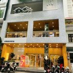nhà mặt tiền trường chinh, p12 cho thuê. dt: 10x30m. trệt 3 lầu suốt. giá 80tr/tháng.