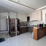 bán 2pn 2wc căn góc 70m2 q7boulevard hướng tây tứ trạch tầng cao view thoáng đủ nội thất 2.9 tỷ