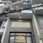 nhà 1 trệt 1 lửng 3 lầu ngay hà huy giáp vô 15m
