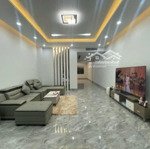 cho thuê nhà đẹp 1 trệt 2 lầu kdc bửu long