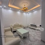 bán minh khai mới kinhkoong diện tích rộng 64m, 5 tầng, giá 8,5 tỷ, thang máy, full nội thất.